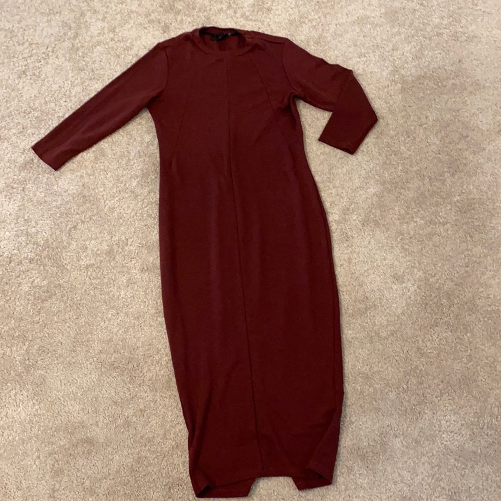 Body icon burgundy dress